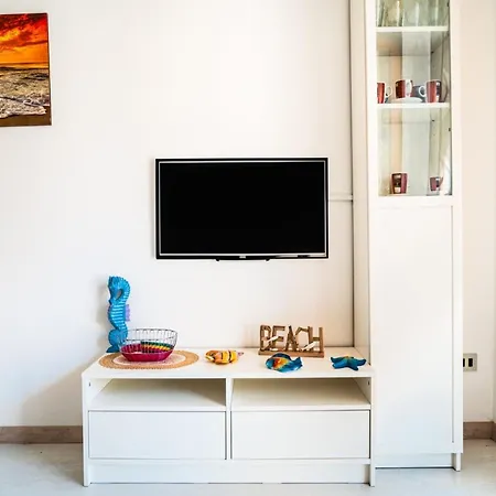 Apartment A Modern Flat A Stones Throw From The
