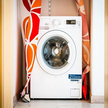 דירה A Modern Flat A Stones Throw From The
