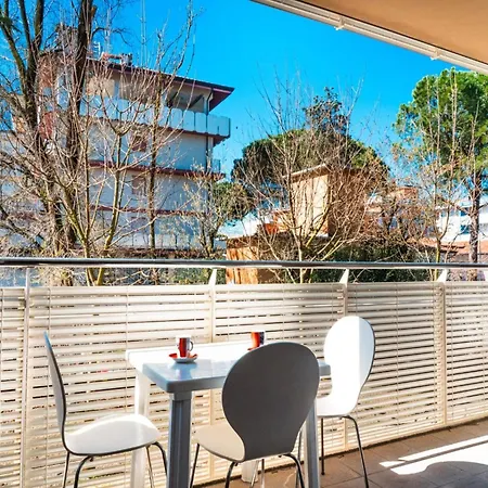 A Modern Flat A Stones Throw From The Bibione